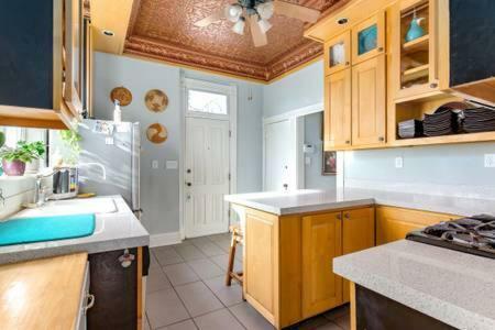 Queen Anne Victorian In The Heart Of